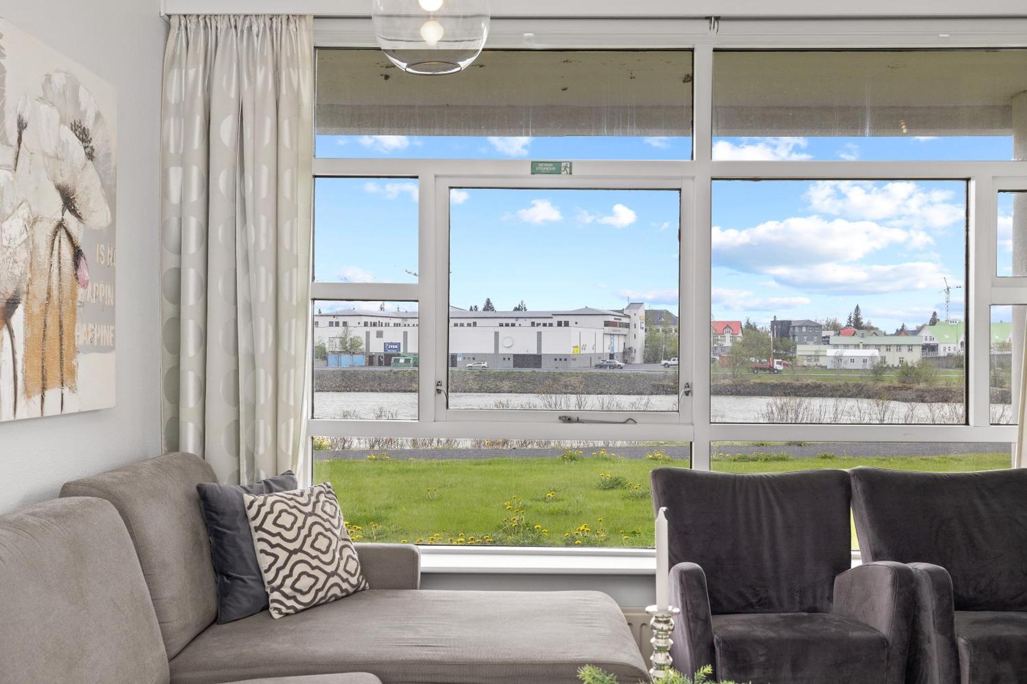 River Apartments Selfoss Esterno foto